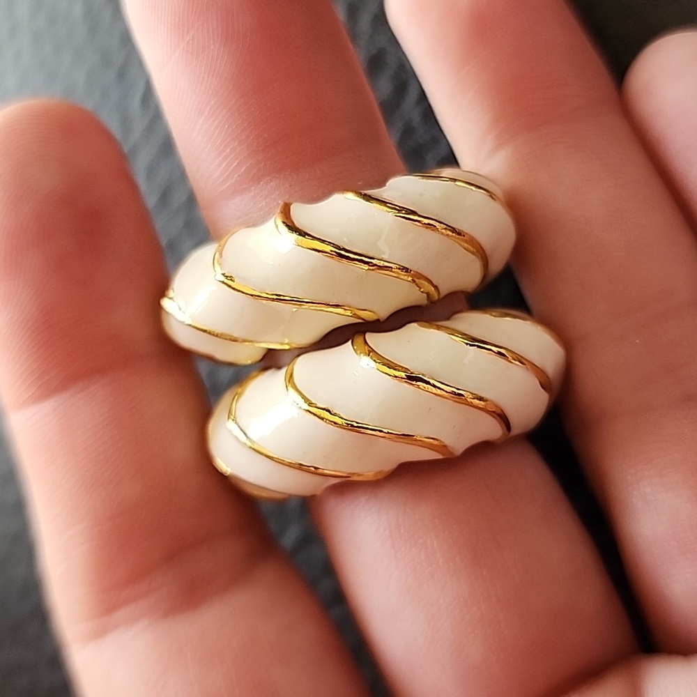 Vtg Kenneth Jay Lane Clip On Earrings - image 1